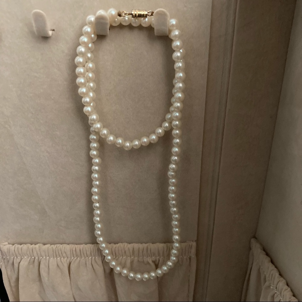Pearl Necklace